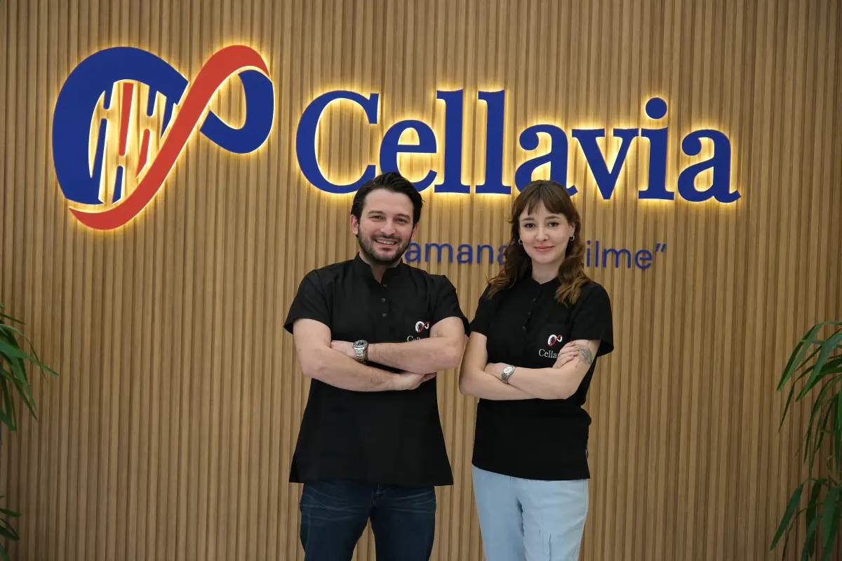 Dt. Alp Erdem and Dt. Seda Hazal Kuru at Cellavia Dental Clinic Istanbul